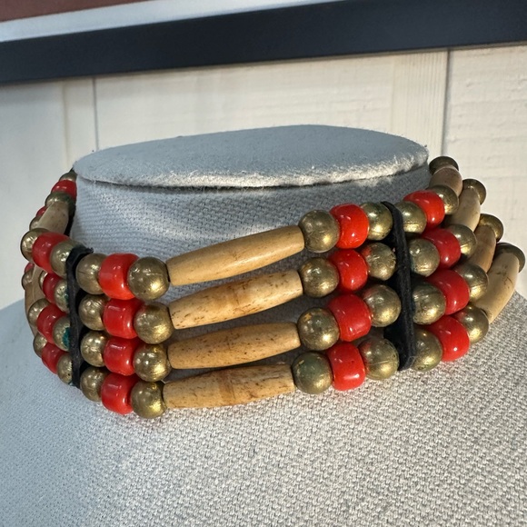 Bone bead ethnic 70’s southwest vibe choker necklace - Picture 3 of 7